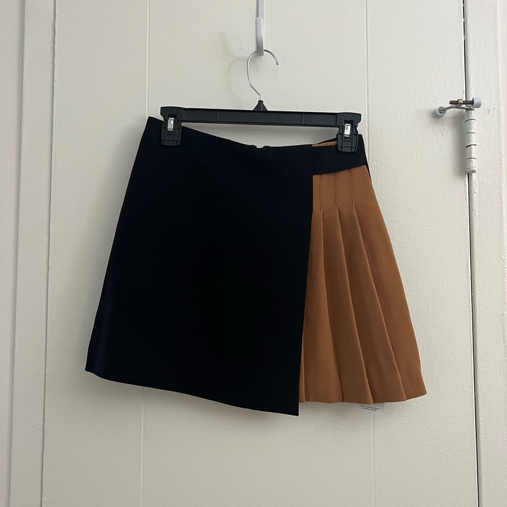 Alice and Olivia Toni Skirt NWT
